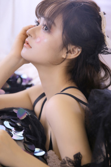 丰满的女学生在线观看